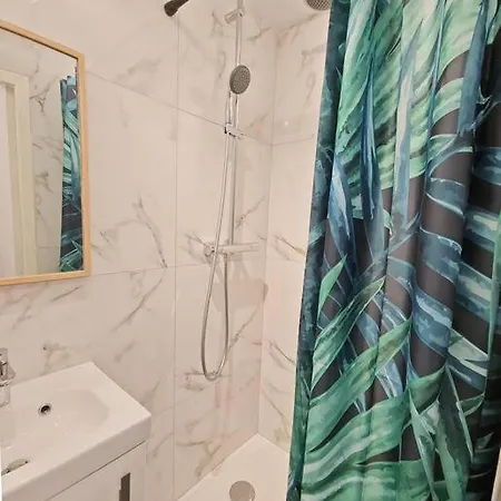 Gregbnb - T2 Design 38m2 - Est - Wifi Fibre - N7 *