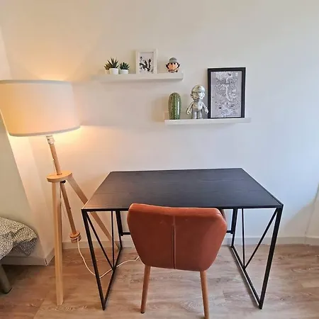 Gregbnb - T2 Design 38m2 - Est - Wifi Fibre - N7 * Toulon